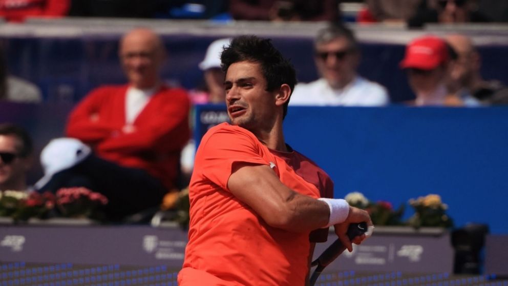 Mariano Navone se quedó con su primer título de la ATP en Bucarest.
