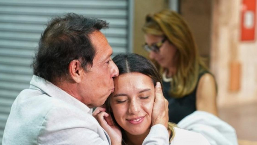 La abogada de los mozos brasileños fulminó al padre de Agostina Páez: "Su conducta es inaceptable"