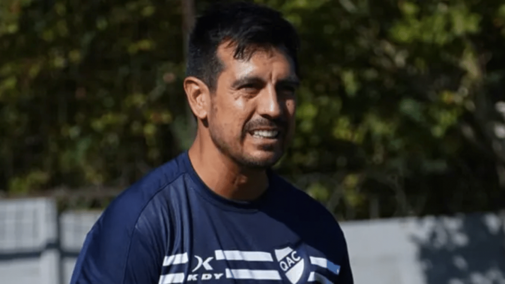 Leandro Gracián: "Es importante que los futbolistas encuentren triunfos"
