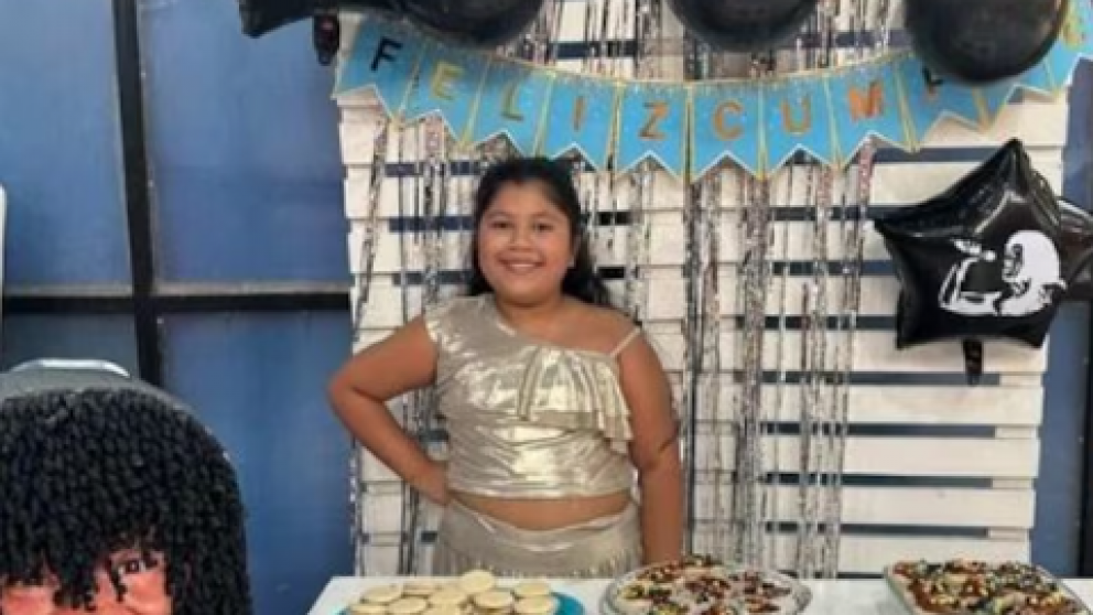 Fanática total: celebró sus 10 años con una fiesta inspirada en La Mona Jiménez