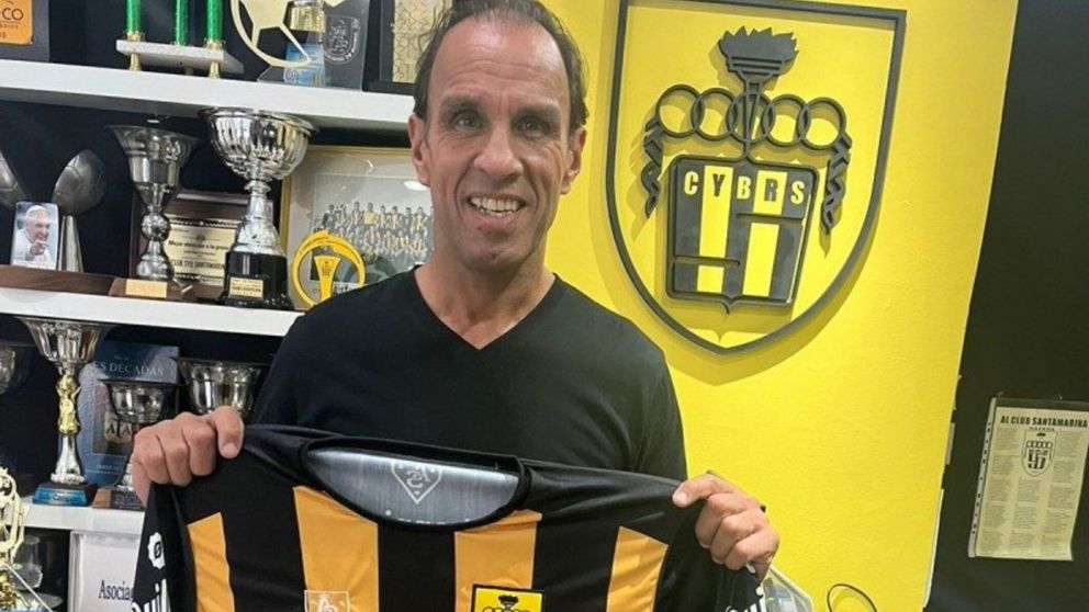 Carlos Navarro Montoya qued� en el centro de la pol�mica por dejar una supuesta deuda en un restaurante de Tandil tras su paso por Santamarina.