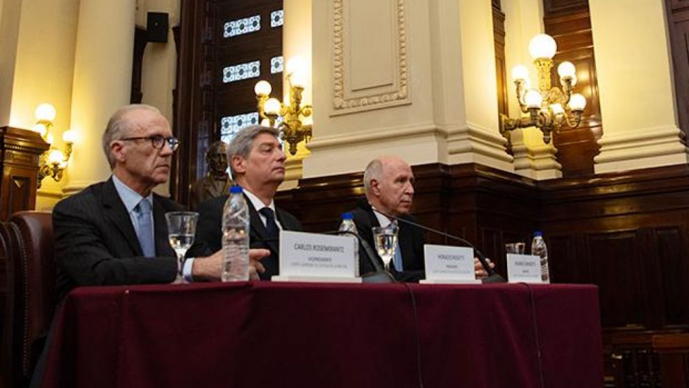 La Corte hizo la presentación formal del proyecto que propone reemplazar el sistema vigente.