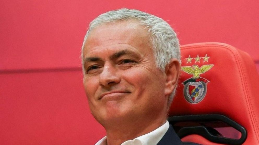 José Mourinho arremetió con los jugadores del Benfica.