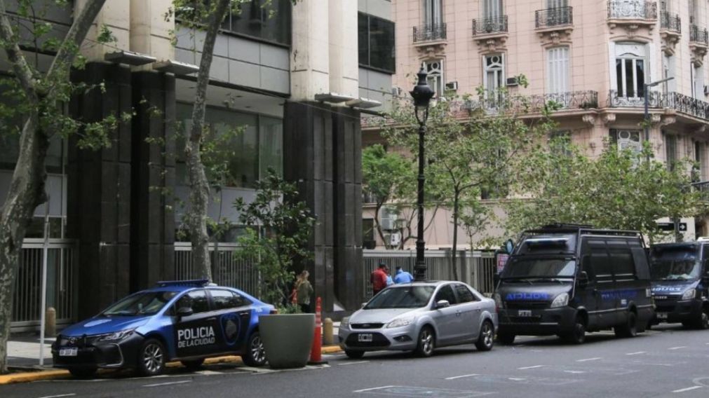 El Gobierno reforzó la seguridad en las embajadas de Estados Unidos, Israel e Irán ante amenazas externas