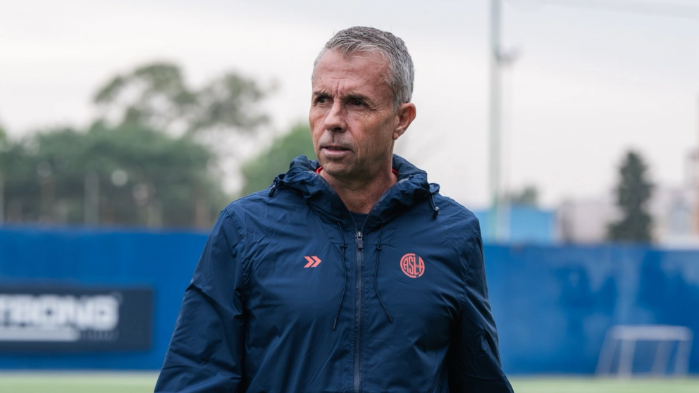 ¿Llega un refuerzo?: la decisión de San Lorenzo por la lesión de Gastón Hernández