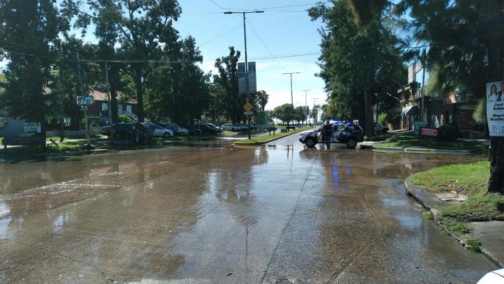 Tras el avance del agua del sábado, ahora alertan por otra crecida en la región