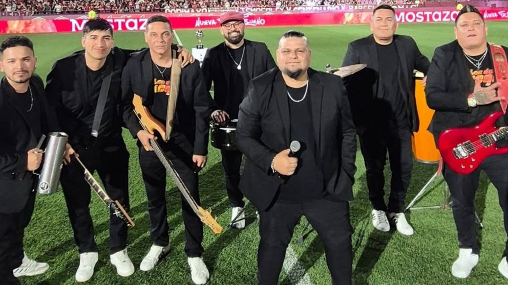 El guitarrista de Los del Fuego está internado en estado crítico tras un brutal accidente. (Foto: Instagram/ @losdeflfuego.oficial).