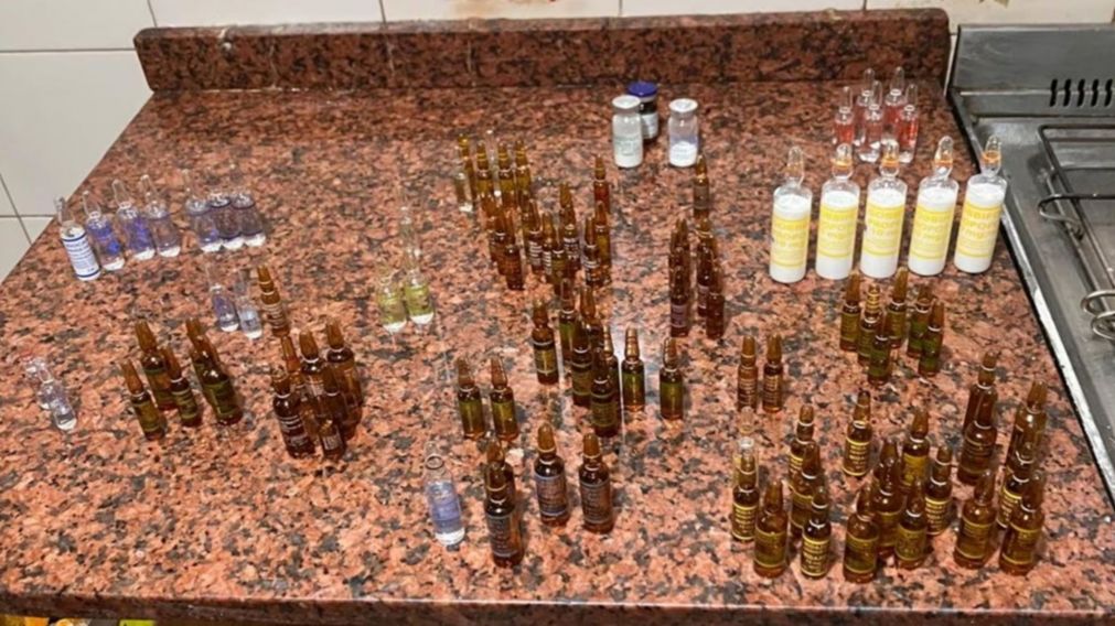 Las drogas encontradas en el departamento del enfermero.