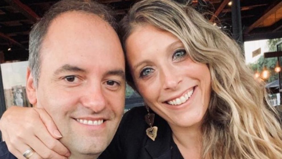 El juez Lijo levantó el secreto bancario y fiscal de Adorni y su esposa