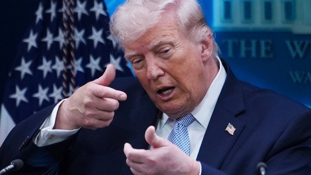 Trump advierte a Irán sobre un rearme masivo antes del inicio de las negociaciones en Pakistán.
