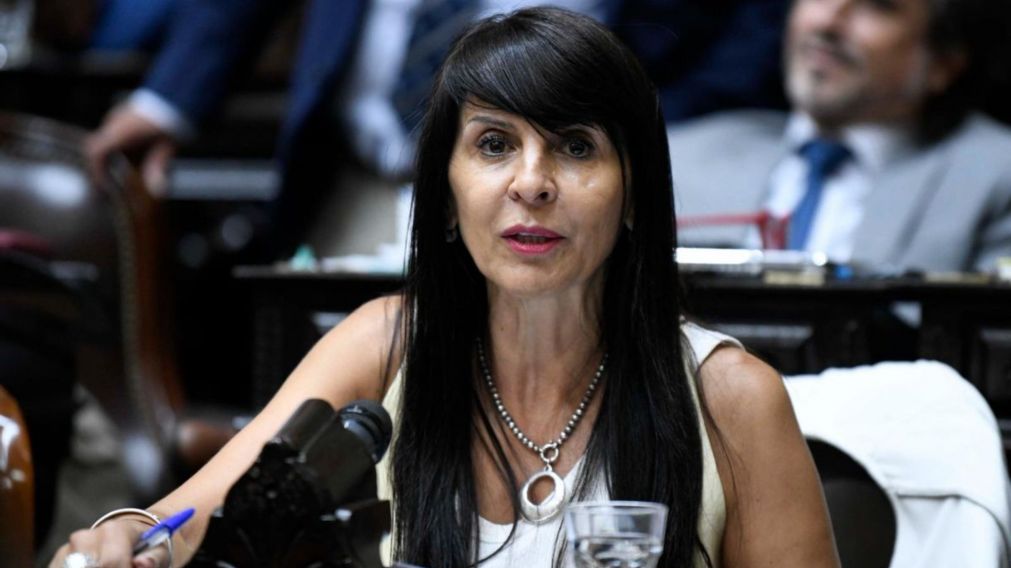 El descargo de Lorena Villaverde por las amenazas de su hijo a compa�eros: asegur� que sufr�a "duras agresiones verbales" y "burlas"