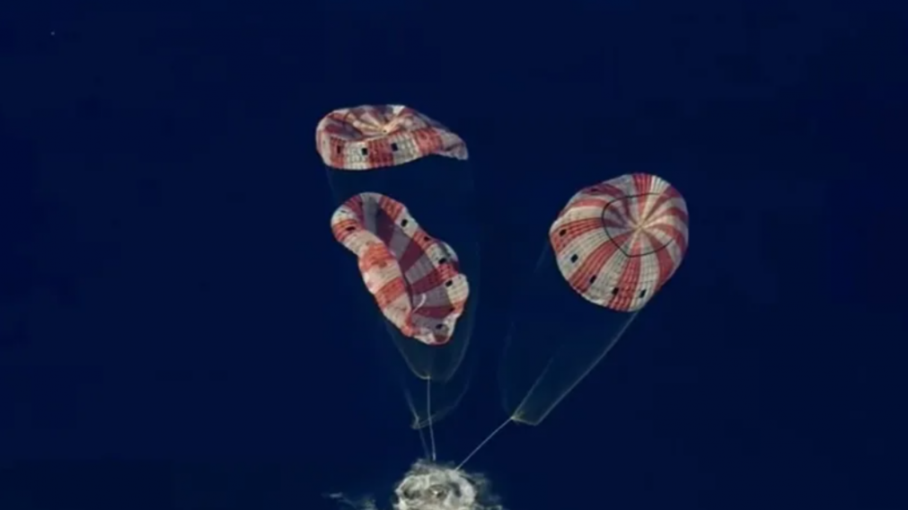 Así llegó Artemis II tras orbitar en la Luna: el amerizaje en el oceano Pacífico
