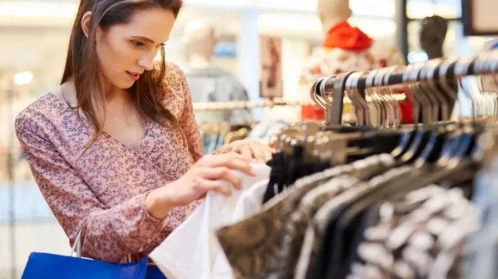 Las ventas minoristas pymes caen 0,6% en marzo.