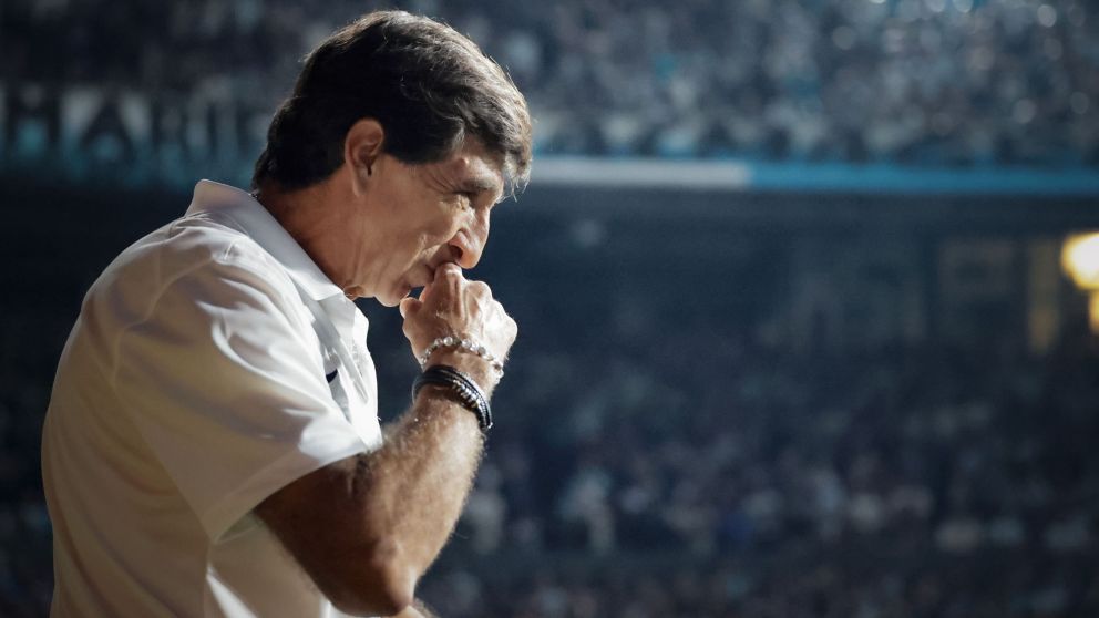 Costas fue contundete sobre la expulsi�n de Rojo en un momento clave del partido.