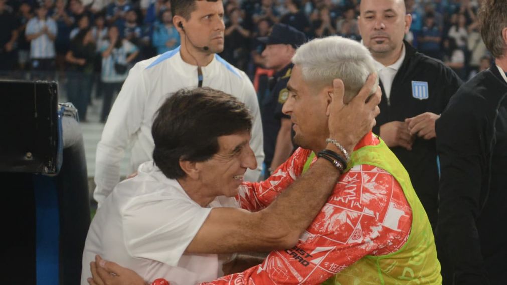 Dos de los artífices de la Sudamericana 2024 y la Recopa ante Botafogo y el saludo en la previa del clásico entre Racing y River.