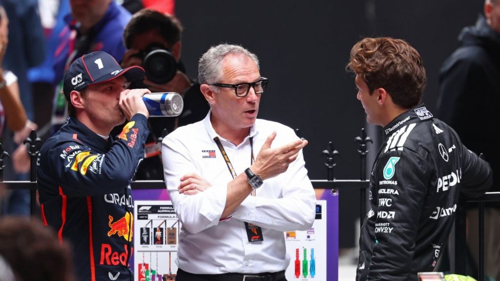 Stefano Domenicali cruzó a Max Verstappen por sus comentarios sobre la Fórmula 1.