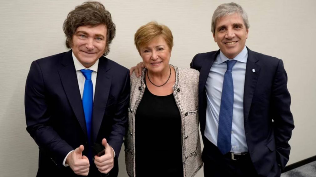 El FMI celebr� la aprobaci�n de la segunda revisi�n t�cnica y habl� de "avances significativos"