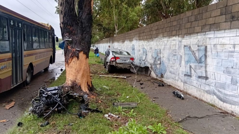 Impactante accidente fatal en Wilde: murió tras perder el control y estrellarse contra un árbol