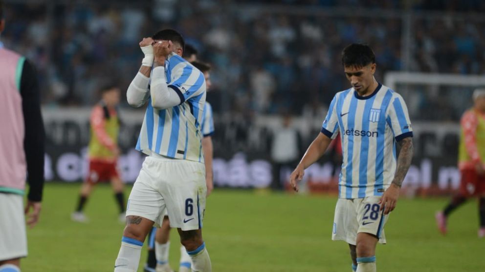 Marcos Rojo atraviesa un mal momento en Racing y la CD buscaría generar su salida del plantel Albiceleste.