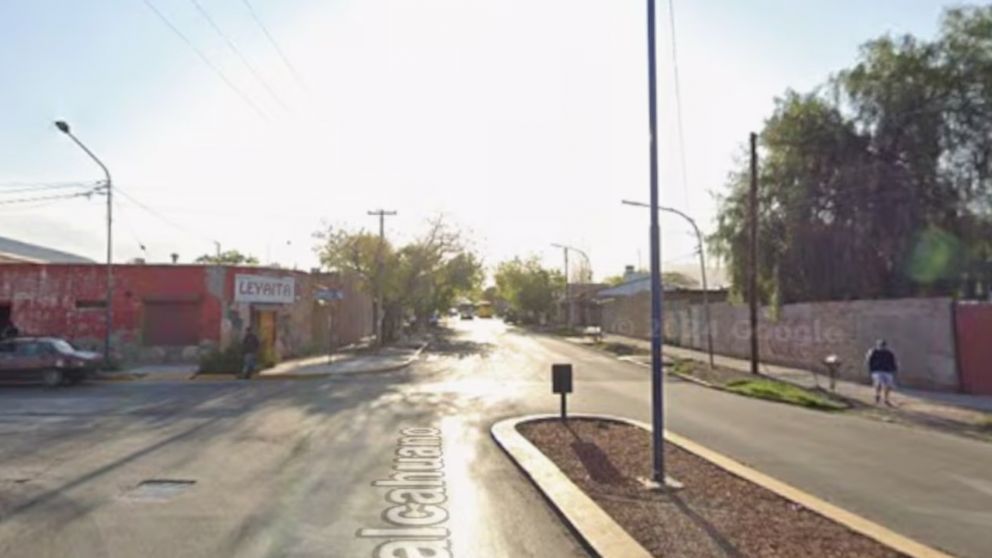 Un hombre fue asesinado a piedrazos tras una brutal pelea en Mendoza.