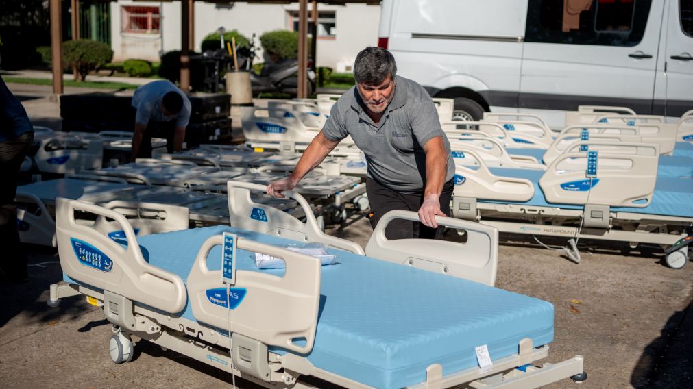 El Hospital Garrahan recibió 200 camas de última generación.