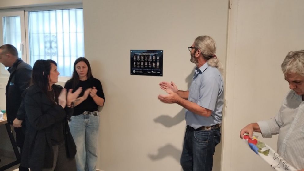 Nueva placa en Quilmes para recordar a trabajadores judiciales desaparecidos