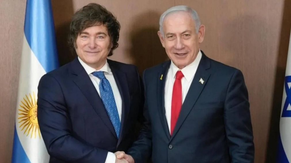 Javier Milei parte este sábado hacia Israel para cumplir una agenda con foco político y religioso.