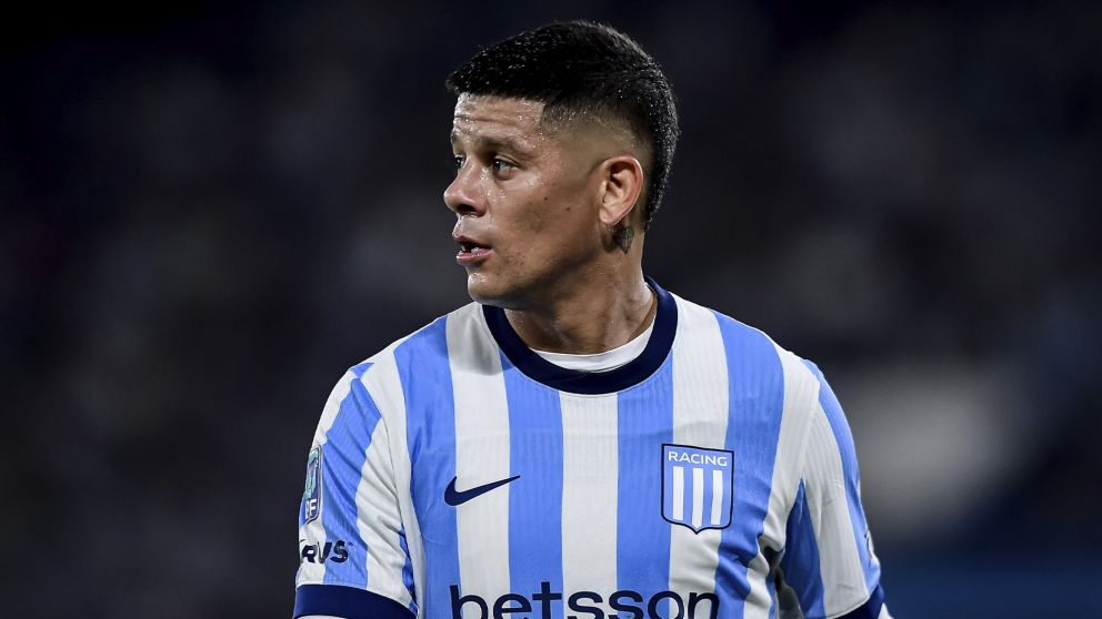 Marcos Rojo le pidi� perd�n a todo Racing por sus actitud tras la ca�da ante Botafogo y habl� de la expulsi�n contra River