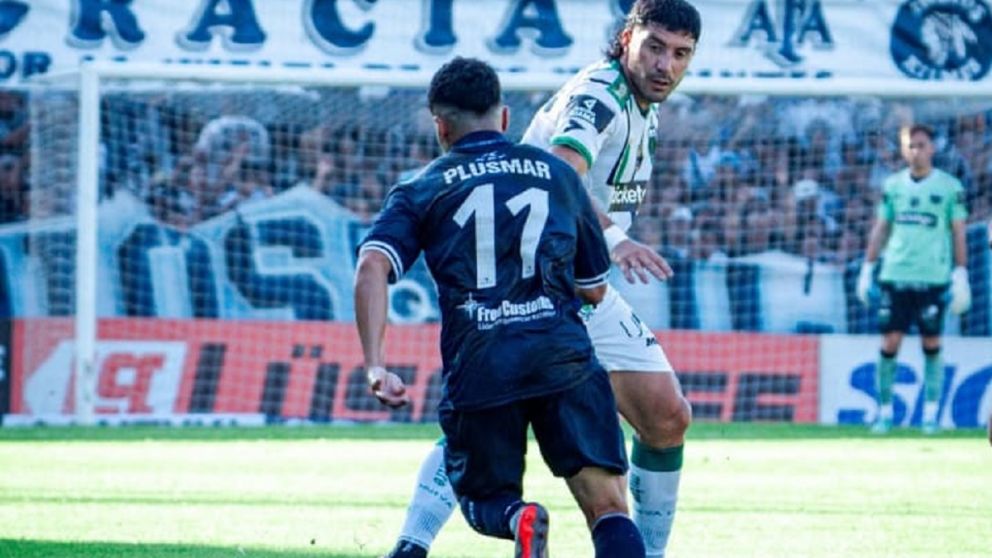 El Cervecero no pudo quebrar a Chicago y empat� sin goles