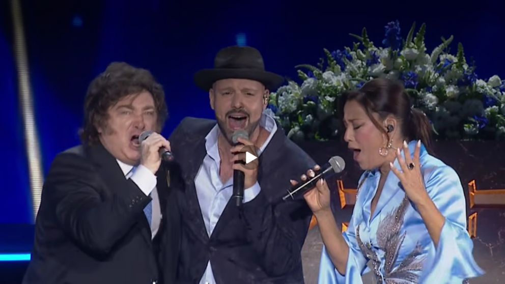 Javier Milei, en Israel, cantó "Libre" de Nino Bravo en el acto del Día de la Independencia.
