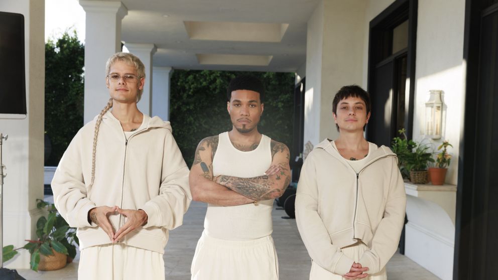 CA7RIEL & Paco Amoroso estrenan "Ay Ay Ay" junto a Anderson .Paak y consolidan su salto global