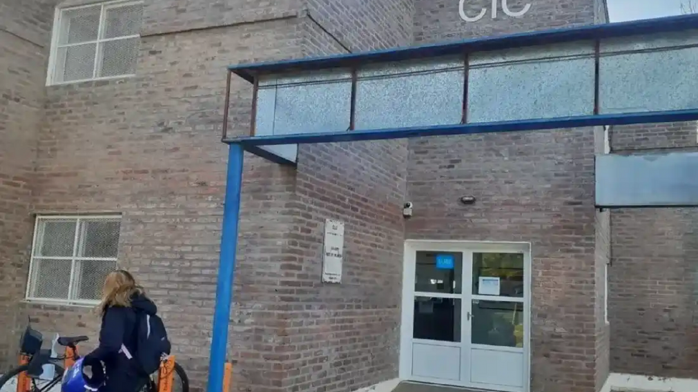 Un alumno golpeó a su compañeros con la cadena de su moto.
