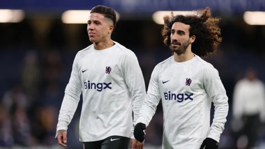 Cucurella quedó en el ojo de la tormenta en un Chelsea convulsionado.