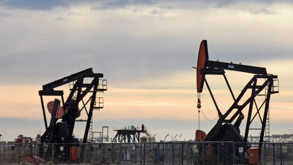 Cayó el precio del petróleo ante el avance de las negociaciones entre Estados Unidos e Irán.