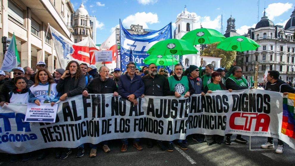 El Gobierno de Javier Milei afirmó que disminuyó la conflictividad laboral (NA).