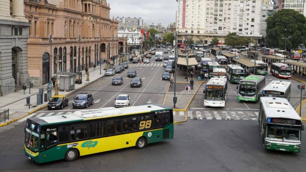 El �ltimo viaje de una l�nea que marc� rutinas cotidianas en barrios emblem�ticos de la ciudad. (Gentileza: Internet).