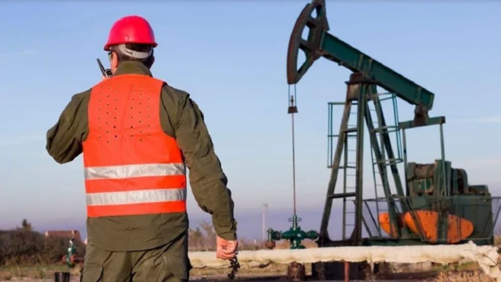 El Gobierno dictó la conciliación obligatoria en el conflicto con los trabajadores petroleros (Archivo).