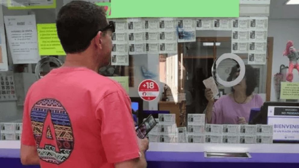 Doble golpe de suerte: ganó $50.000 dos veces en la lotería en solo 30 días y reveló sus secretos
