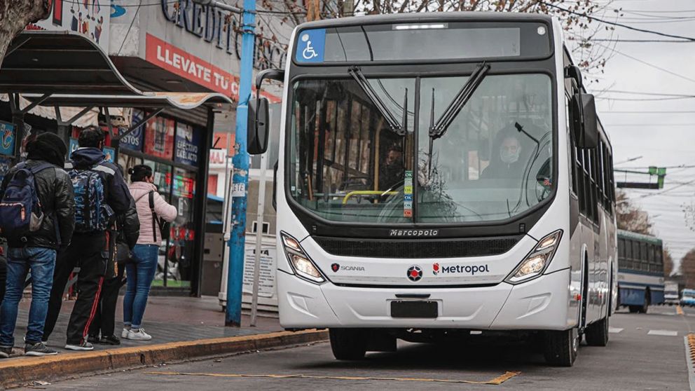 Un famoso colectivo de Buenos Aires dejará de funcionar y sus recorridos serán ramales de otra popular línea.