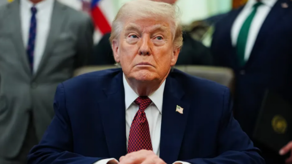 Donald Trump asegura que Estados Unidos negocia con Ir�n pese al nuevo intercambio de fuego.