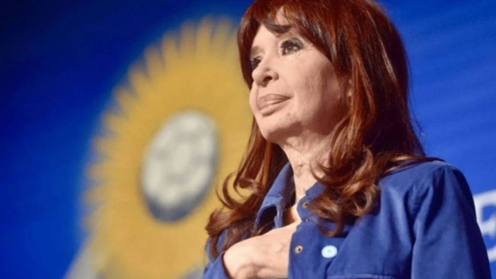 Ordenan ejecutar bienes de Cristina Kirchner por el caso Vialidad.