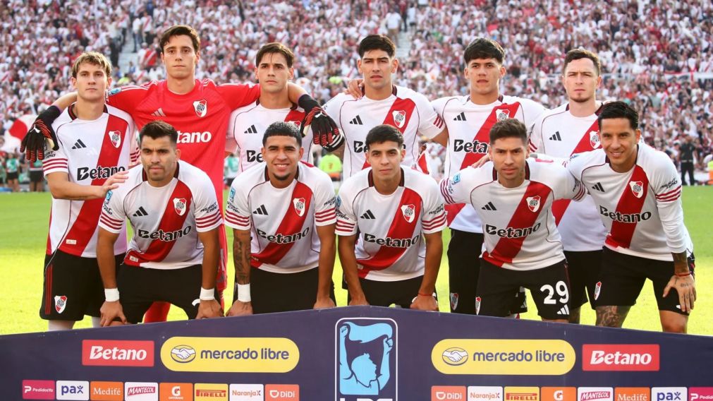 Tres jugadores de River al borde de la suspensión.