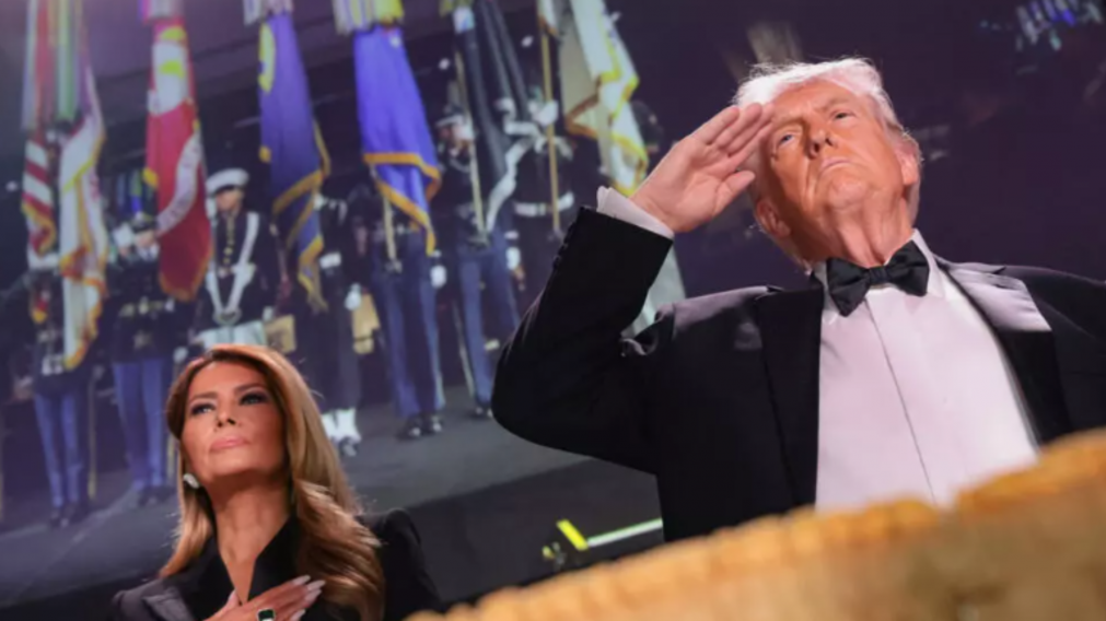 Evacúan a Donald Trump de urgencia de una cena con periodistas en medio de un tiroteo