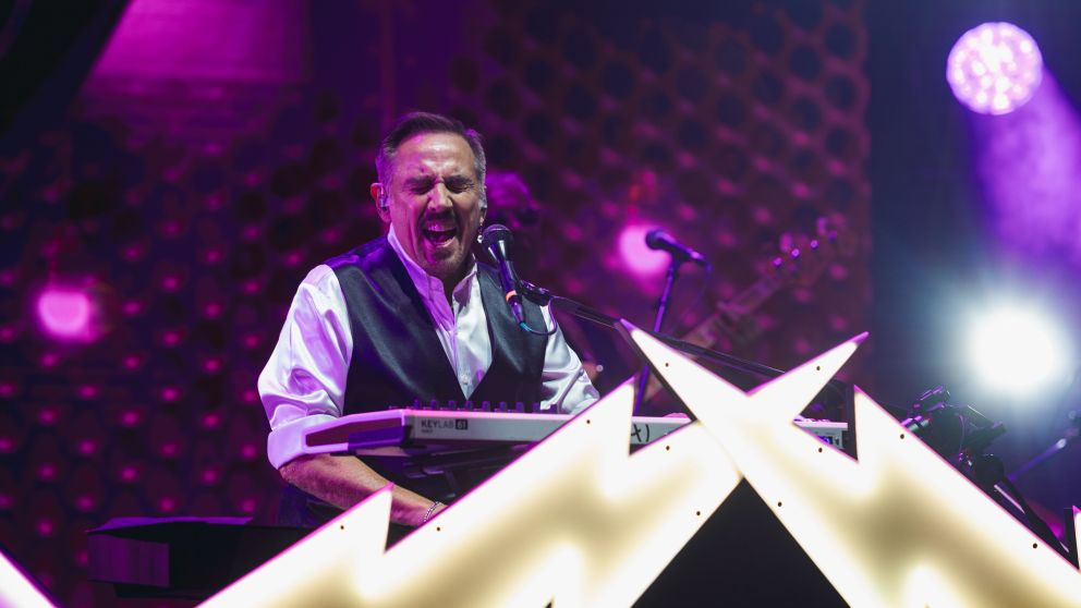 Alejandro Lerner volvi� a agotar el Gran Rex y celebr� sus 45 a�os de m�sica