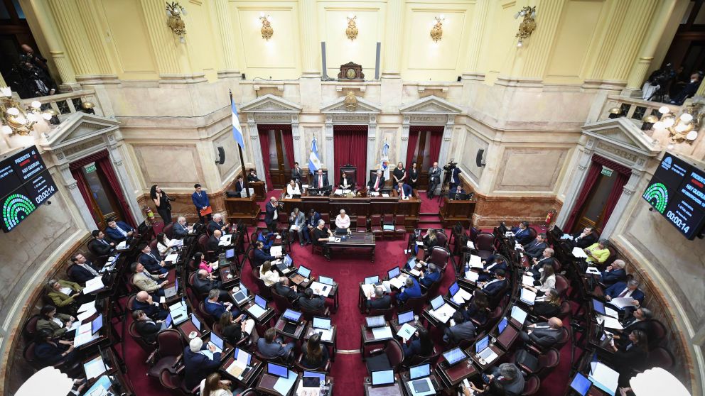El Gobierno inunda el Congreso de proyectos para recuperar la iniciativa pol�tica tras el esc�ndalo Adorni.