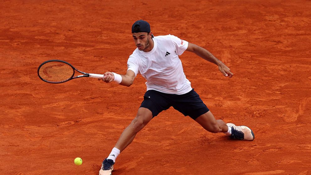 Francisco Cerúndolo arrasó a Darderi y avanzó a octavos del Masters 1000 de Madrid