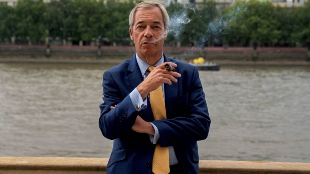 Un líder de la ultraderecha del Reino Unido dijo que se reunirá con Javier Milei en Argentina y descartó hablar sobre Malvinas: "No va a suceder".