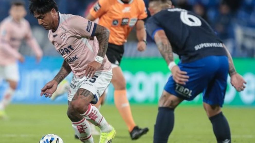 Vélez no logró trepar a la cima de su grupo y Unión no pudo complicar a San Lorenzo e Independiente.