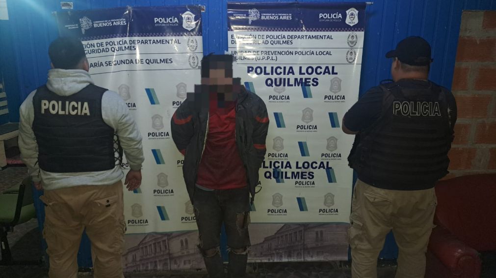 Crimen de la biblioteca de Bernal: detuvieron a un hombre