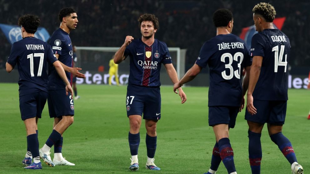 El equipo franc�s va al frente en la serie.